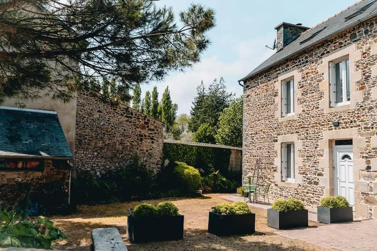 Gite Ker Eost - Elegance & Charme Proche De La Mer Lantic 0*,